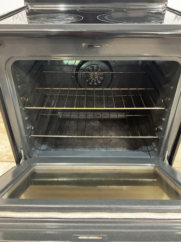 Frigidaire Used Electric Stove 220volts (40/50 AMP) 30inches {4 prong} (Stainless Steel) 