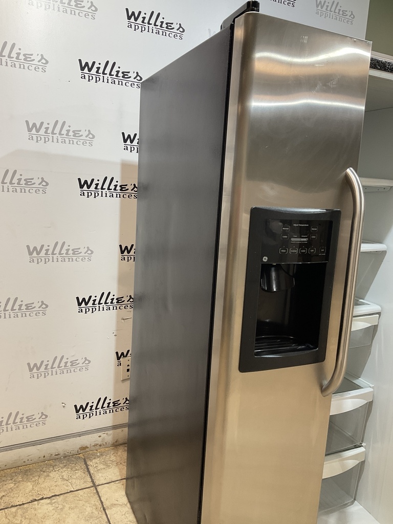 Ge Used Refrigerator Side by Side 34x67 1/2” (Stainless Steel) 