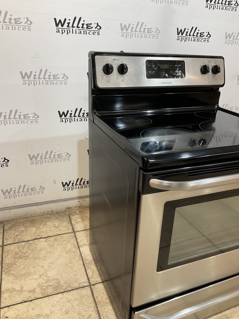 Frigidaire Used Electric Stove 220volts (40/50 AMP) 30inches {3 prong} (stainless steel) 