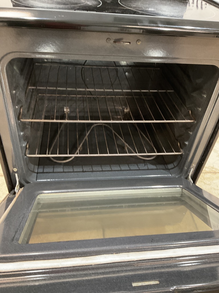Frigidaire Used Electric Stove 220volts (40/50 AMP) 30inches {3 prong} (stainless steel) 