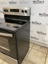 Whirlpool Used Electric Stove 220volts (40/50 AMP) 30inches {no cord} (Stainless Steel) 