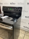 Ge Used Electric Stove 220volts (40/50 AMP) 30inches {3 prong} (Black) 