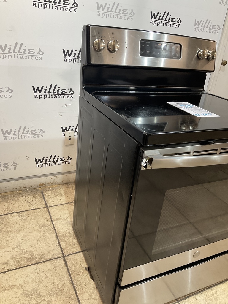 Ge Used Electric Stove 220volts (40/50 AMP) 30inches {no cord} (Stainless Steel)