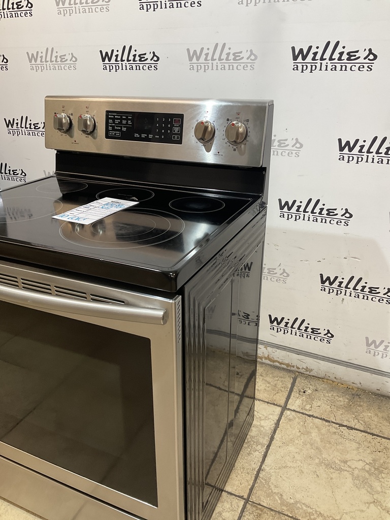 Samsung Used Electric Stove 220volts (40/50 AMP) 30inches {no cord} (Stainless Steel) 