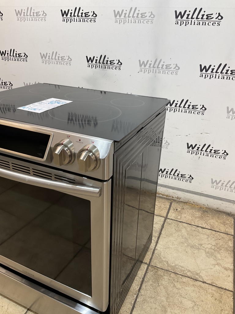 Samsung Used Electric Stove 220volts (40/50 AMP) 30inches {no cord} (Stainless Steel) 