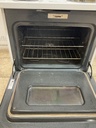 Ge Used Electric Stove 220volts (40/50 AMP) 30inches {no cord} (White/Black) 