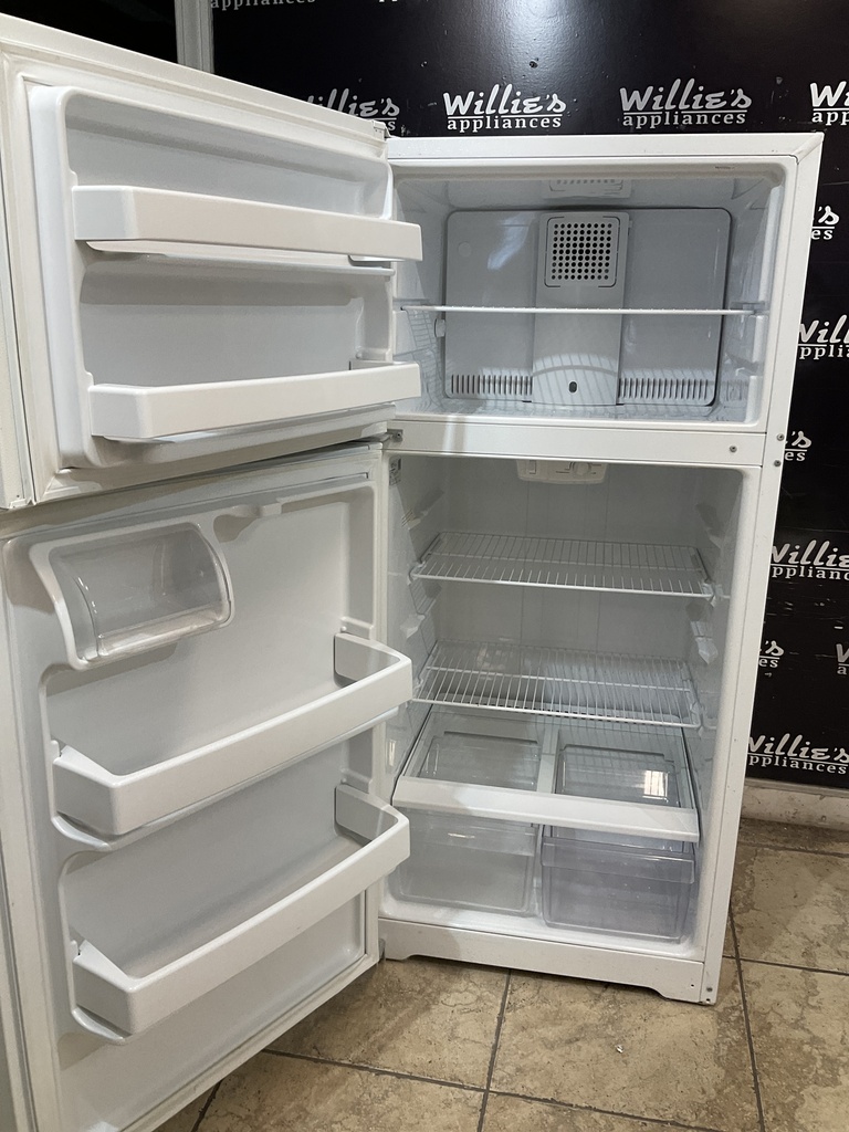 Hotpoint Used Refrigerator Top and Bottom 28x61 1/2” (White) 
