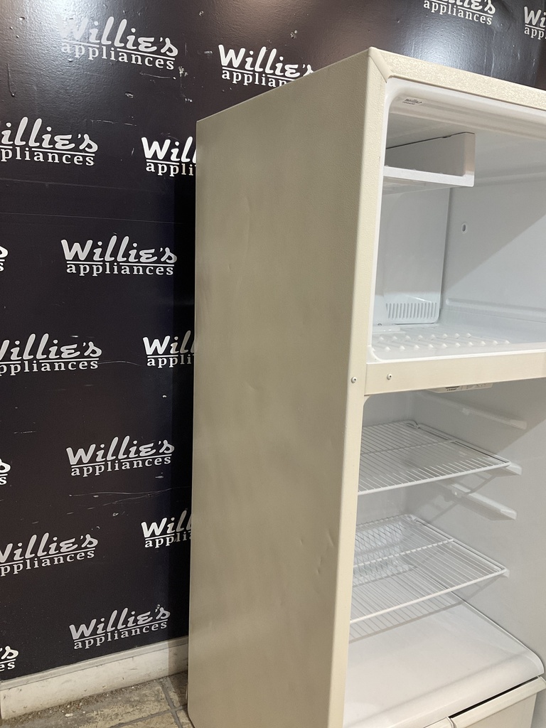 Ge Used Refrigerator Top and Bottom 28x62” (Bisque) 