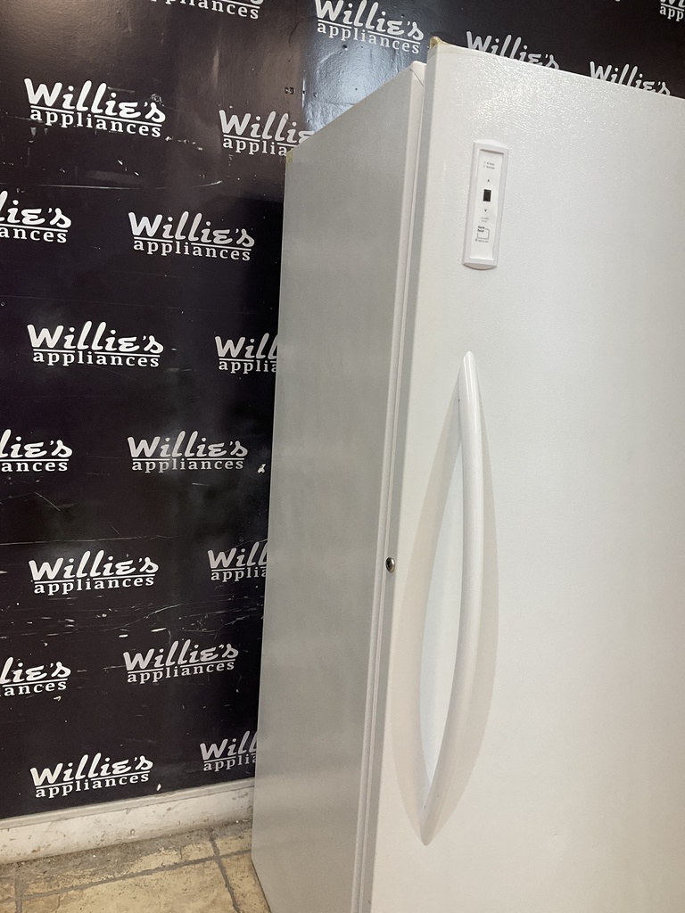 Frigidaire Used Freezer Upright 32x65 (White) 
