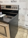 Frigidaire Used Electric Stove 220volts (40/50 AMP) 30inches {3 prong} (Stainless steel) 