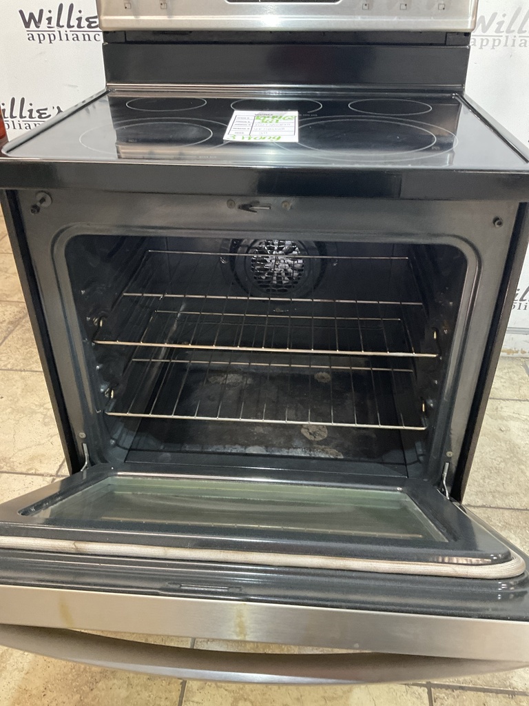 Frigidaire Used Electric Stove 220volts (40/50 AMP) 30inches {3 prong} (Stainless steel) 