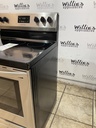 Frigidaire Used Electric Stove 220volts (40/50 AMP) 30inches {no cord} (Stainless steel) 