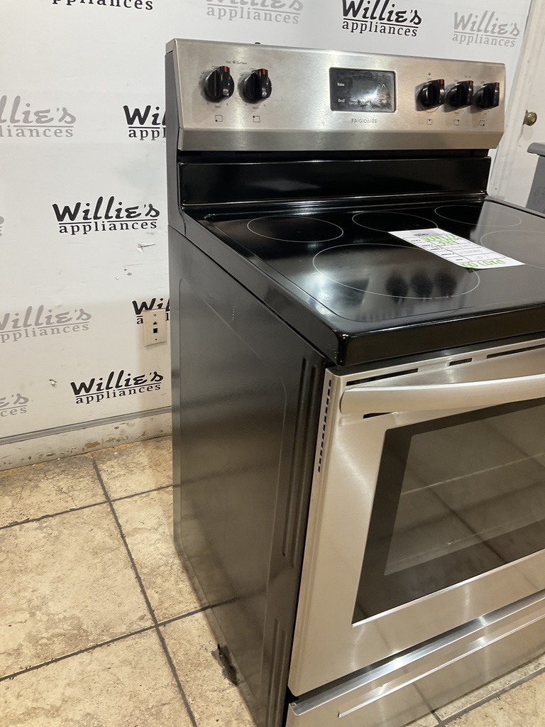 Frigidaire Used Electric Stove 220volts (40/50 AMP) 30inches {no cord} (Stainless steel) 
