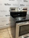 Frigidaire Used Electric Stove 220volts (40/50 AMP) 30inches {no cord} (Stainless steel) 