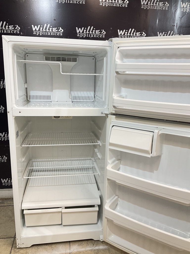 Hotpoint Used Refrigerator Top and Bottom 28x61 1/2” (White) 