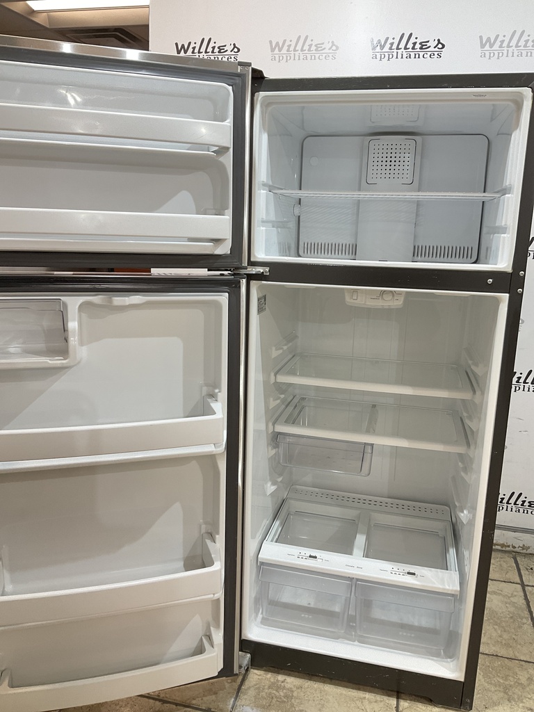 Ge Used Refrigerator Top and Bottom 28x66 1/2” (Stainless Steel) 