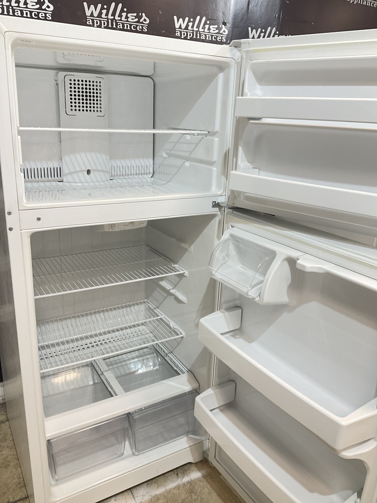 Hotpoint Used Refrigerator Top and Bottom 28x61 1/2” (White) 