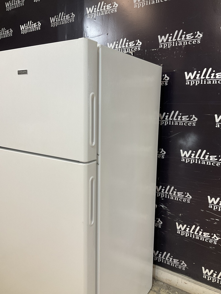 Hotpoint Used Refrigerator Top and Bottom 28x61 1/2” (White) 