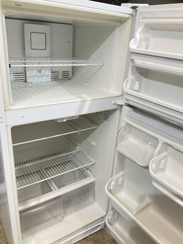 Frigidaire Used Refrigerator Top and Bottom 28x60 (White) 