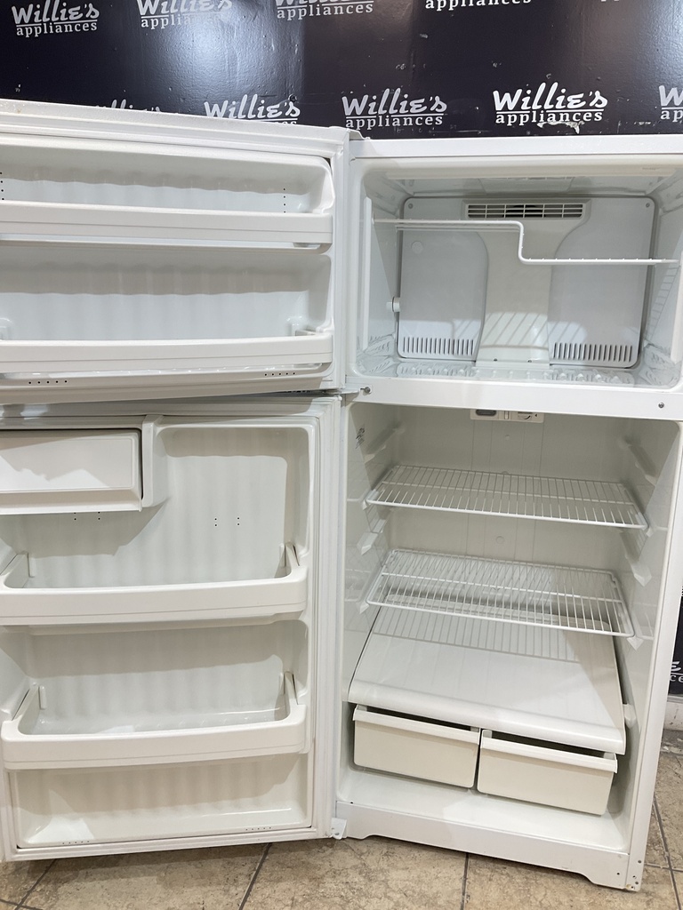 Hotpoint Used Refrigerator Top and Bottom 28x61  1/2” (White) 