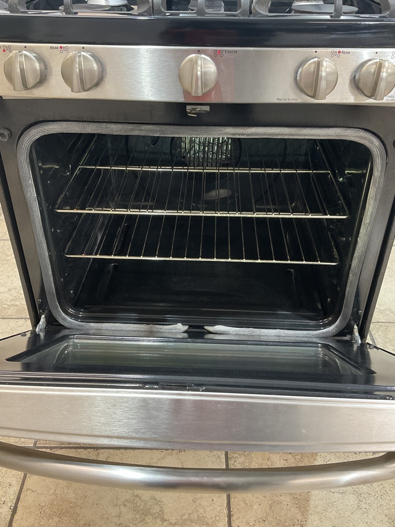 Ge Used Propane Stove 30inches (stainless steel) 
