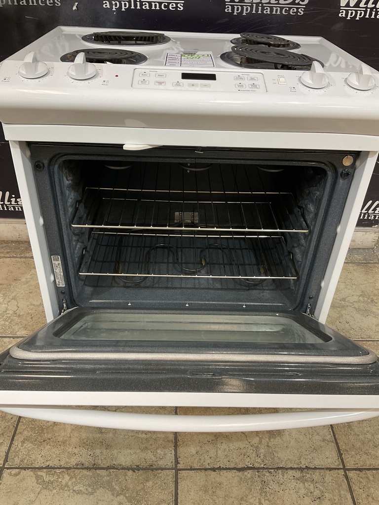 Ge Used Electric Stove 220volts (40/50 AMP) 30inches {4 prong} (White) 