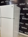 Ge Used Refrigerator Top and Bottom 28x61 1/2” (white) 