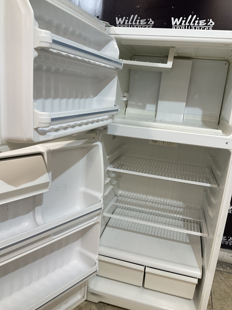 Ge Used Refrigerator Top and Bottom 28x61 1/2” (White) 