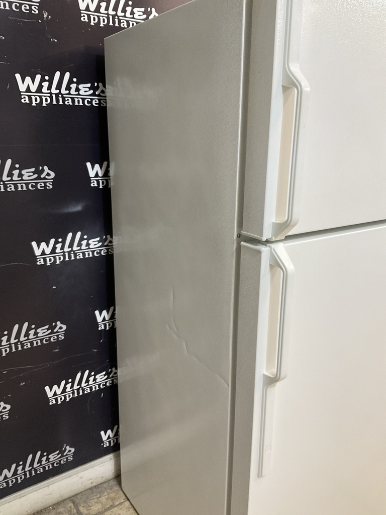 Hotpoint Used Refrigerator Top and Bottom 28x64 1/2” (White) 