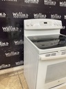 Ge Used Electric Stove 220volts (40/50 AMP) 30inches {3 prong} (White) 