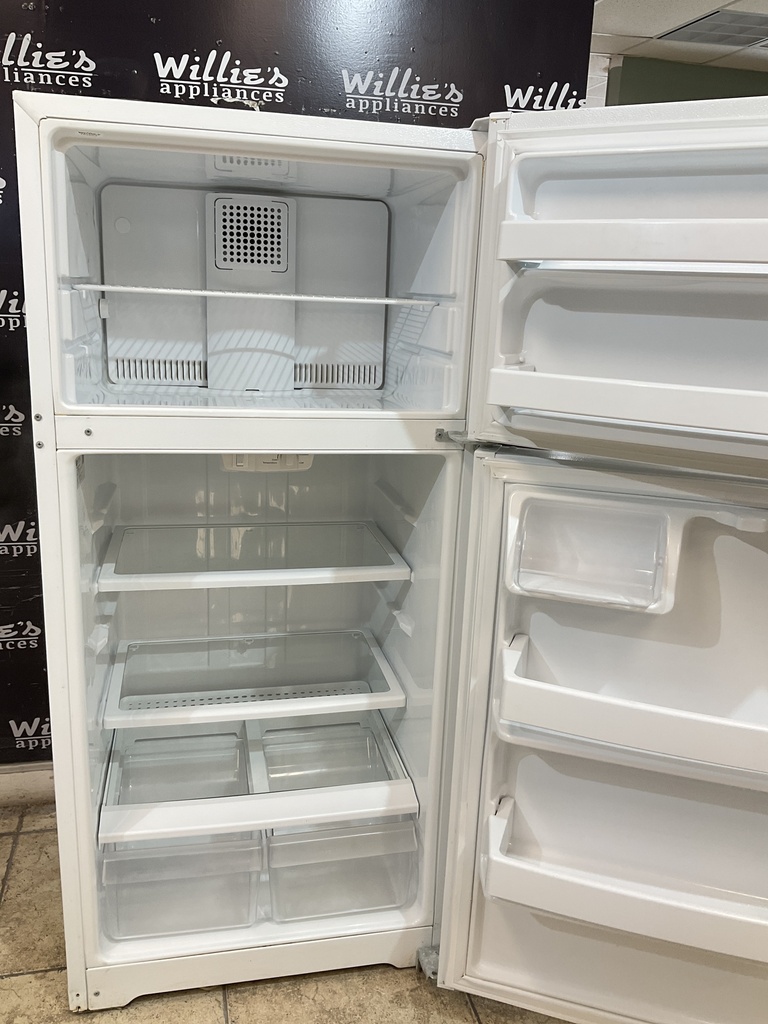 Ge Used Refrigerator Top and Bottom 28x61 1/2” (White) 