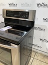 Lg Used  Electric Stove 220volts (40/50 AMP) 30inches {4 prong} (Stainless Steel) 
