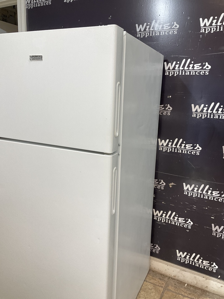 Hotpoint Used Refrigerator Top and Bottom 28x61 1/2” (White) 