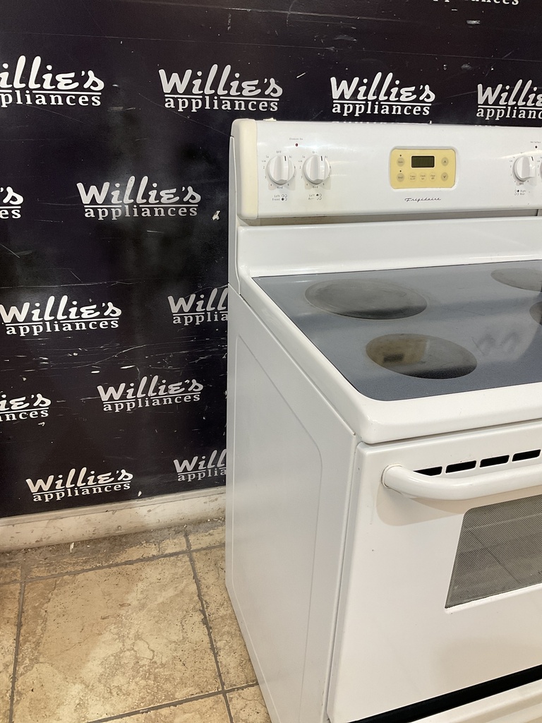 Frigidaire Used Electric Stove 220volts (40/50 AMP) 30inches {3 prong} (White) 