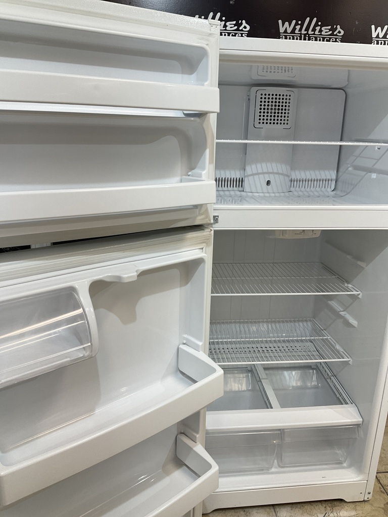 Ge Used Refrigerator Top and Bottom 28x61 1/2” (White) 