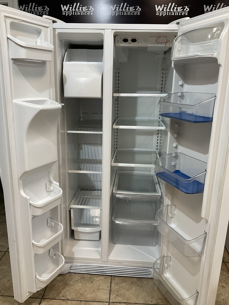 Frigidaire Used Refrigerator Side by Side 34x69 (White) 
