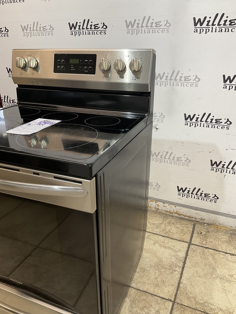Frigidaire Used Electric Stove 220volts (40/50 AMP) 30inches {no cord} (Stainless steel) 