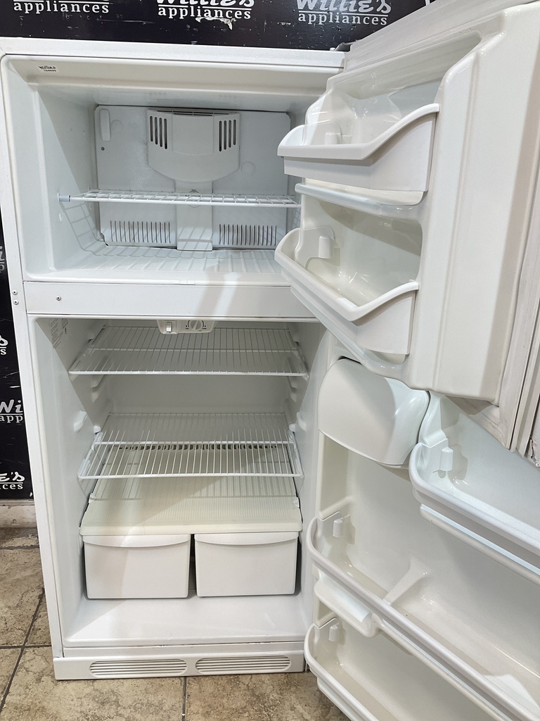 Frigidaire Used Refrigerator Top and Bottom 28x59 1/2 (White) 