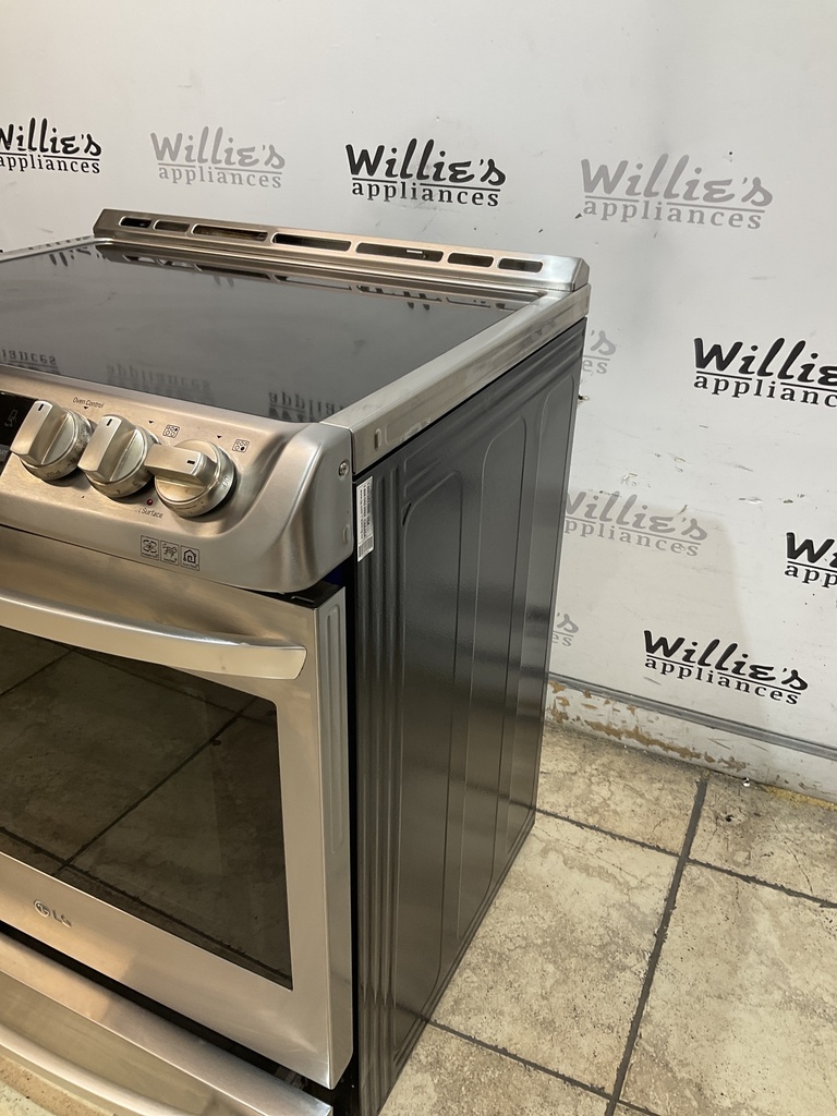 Lg Used Electric Stove 220volts (40/50 AMP) 30inches {3 prong} (Stainless Steel) 