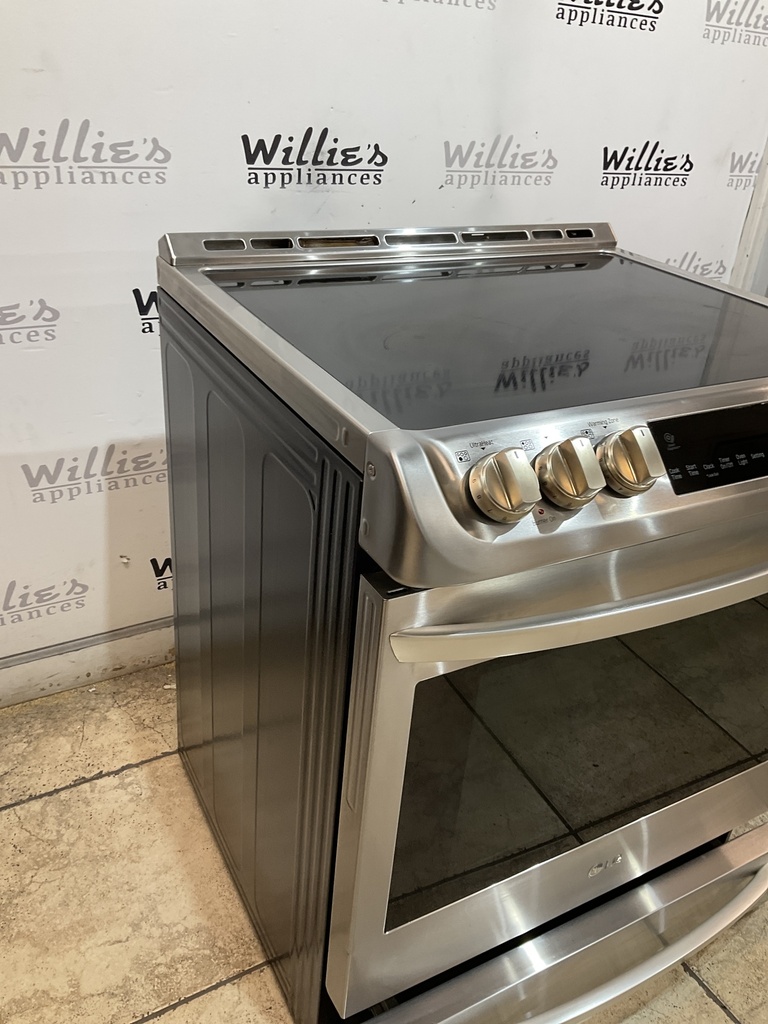 Lg Used Electric Stove 220volts (40/50 AMP) 30inches {3 prong} (Stainless Steel) 