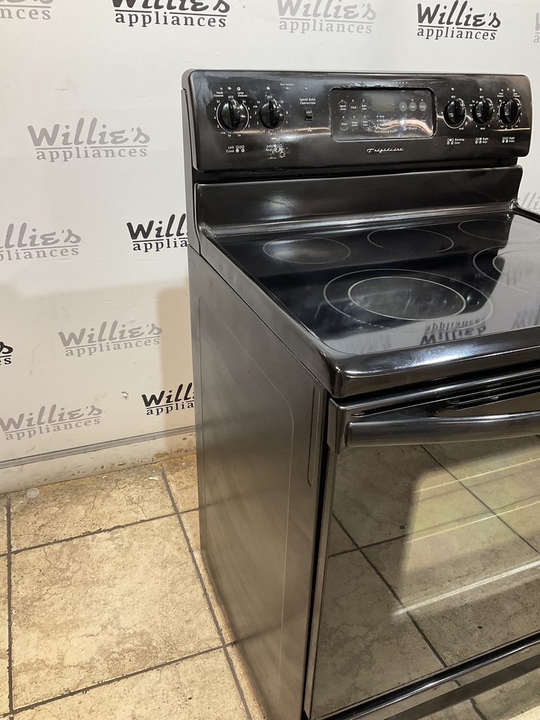 Frigidaire Used Electric Stove 220volts (40/50 AMP) 30inches {3 prong} (Black) 