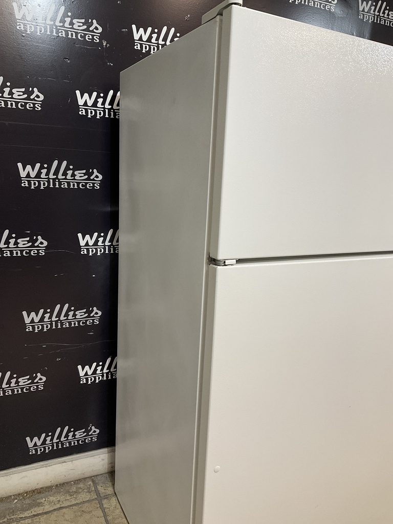 Whirlpool Used Refrigerator Top and Bottom 28x63 (white) 