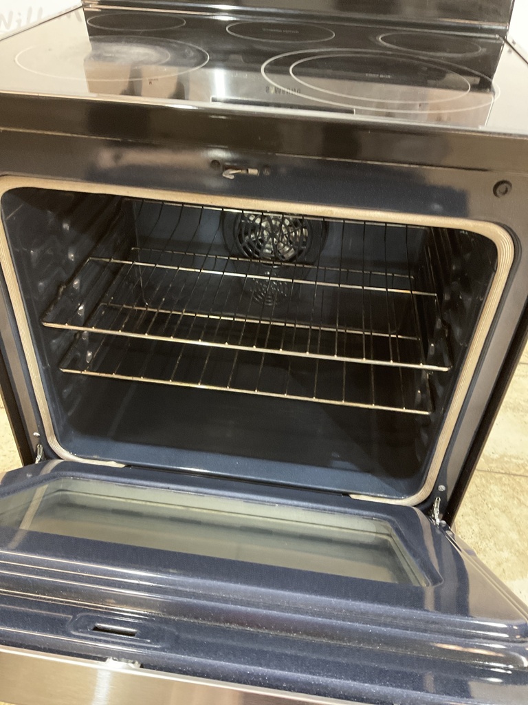 Samsung Used Electric Stove 220volts (40/50 AMP) 30inches {3 prong} (Stainless Steel) 