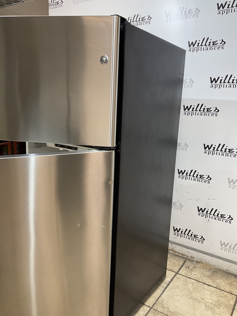 Ge Used Refrigerator Top and Bottom 30x66 (Stainless Steel) 