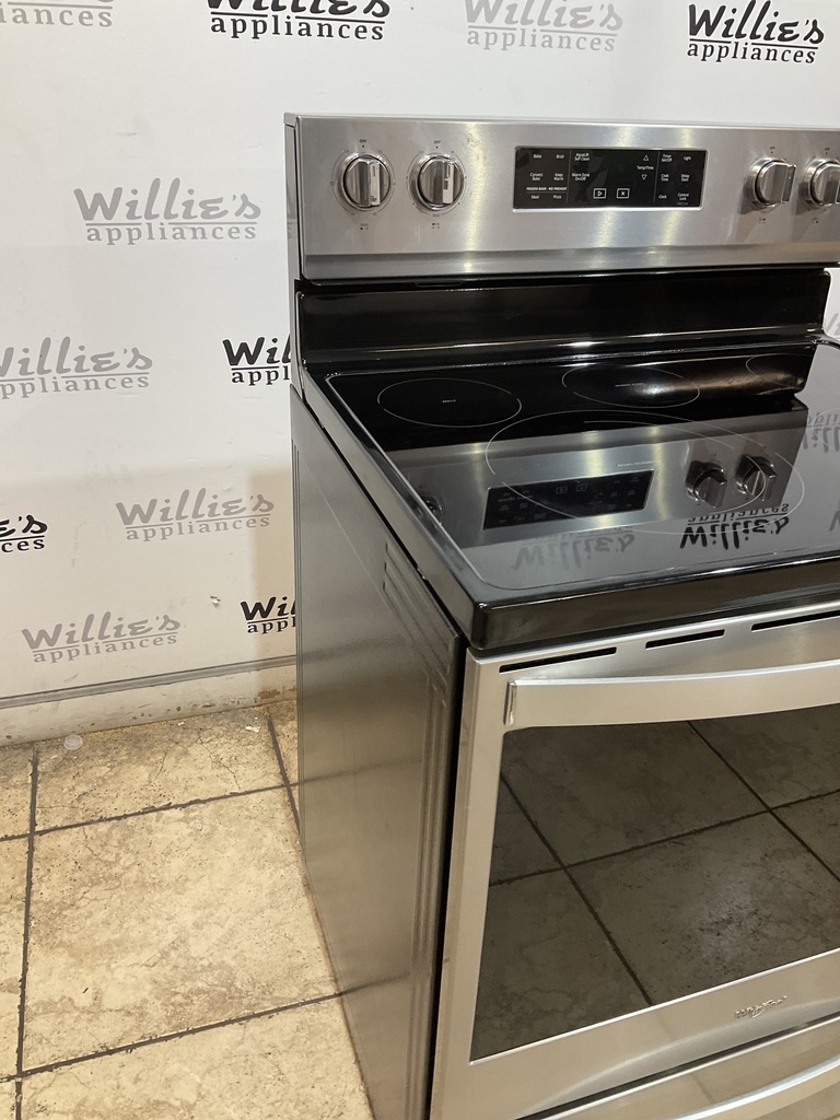 Whirlpool Used Electric Stove 220volts (40/50 AMP) 30inches {3 prong} (Stainless steel) 