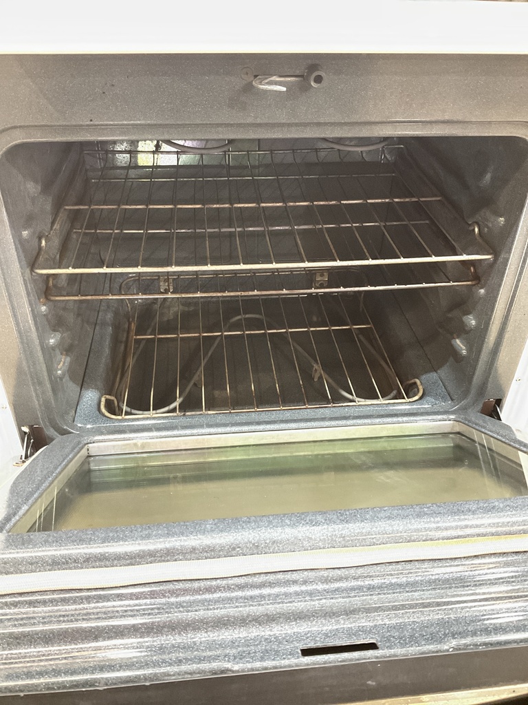 Frigidaire Used Electric Stove 220volts (40/50 AMP) 30inches {4 prong} (White/Black) 