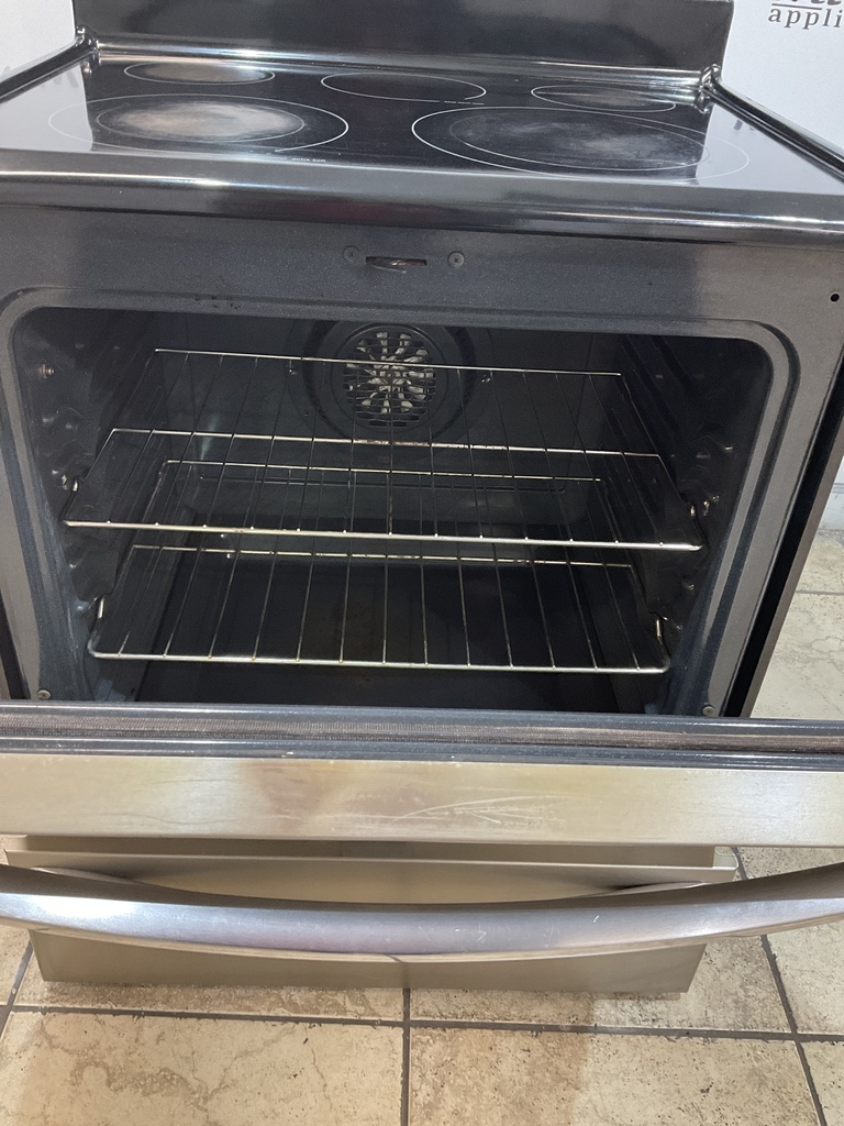 Frigidaire Used Electric Stove 220volts (40/50 AMP) 30inches {no cord} (Stainless steel) 