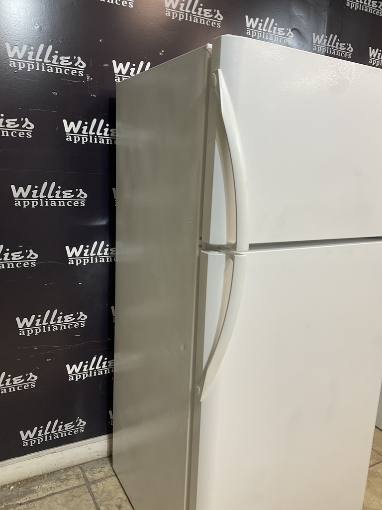 Frigidaire Used Refrigerator Top and Bottom 30x65 1/2” (White)