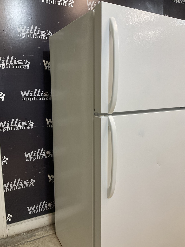 White Westinghouse Used Refrigerator Top and Bottom 30x65 1/2” (White) 