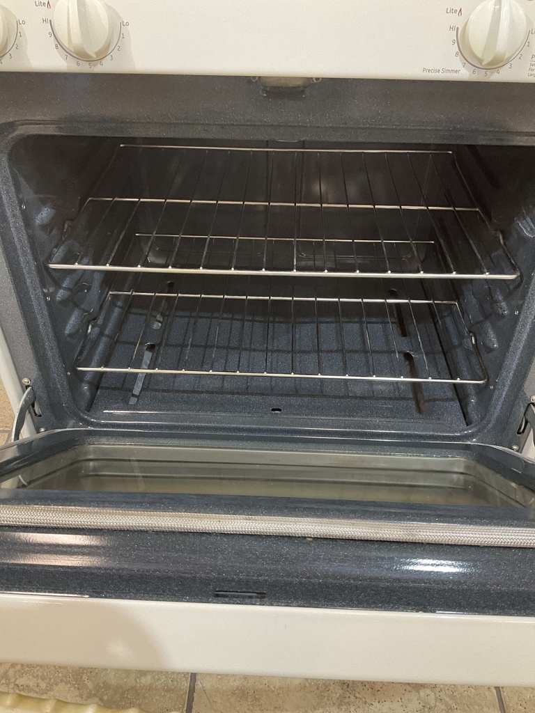 Ge Used Natural Gas Stove 30inches (Bisque) 
